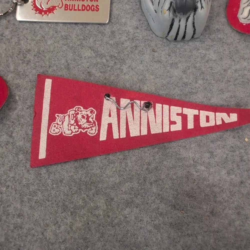 Anniston Bulldogs Mascot Memorabilia Set Keychain Pennant Pin Lapel Pins Lot - Picture 3 of 7